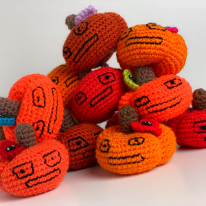 Crocheted Glassy-Lanterns